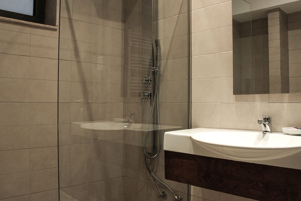 Delina Mountain Spa Resort 22/86