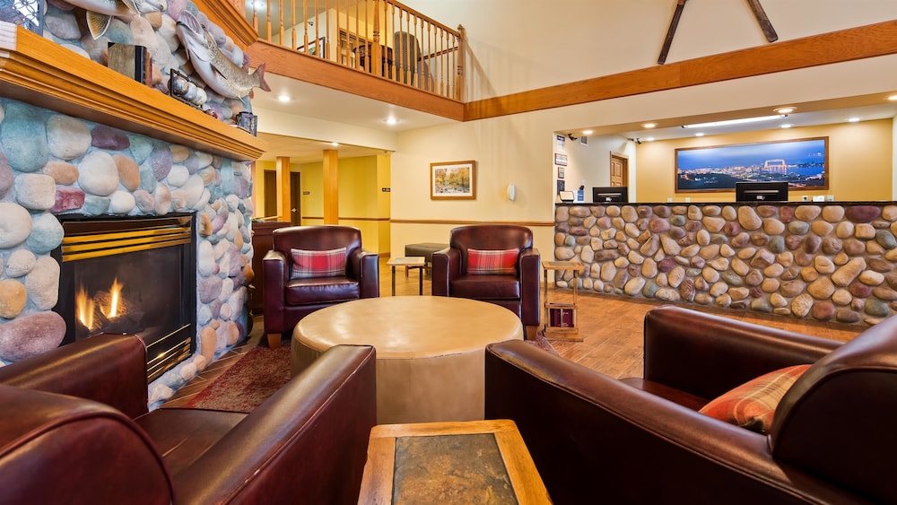 Sleep Inn & Suites near Spirit Mountain 40/49