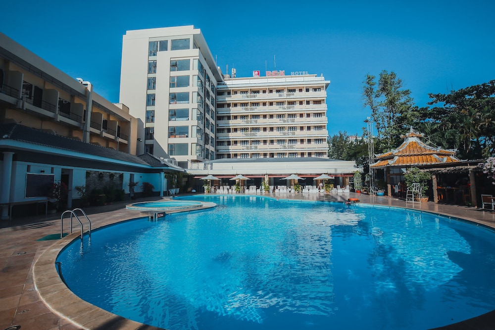 Rex Hotel 10/66