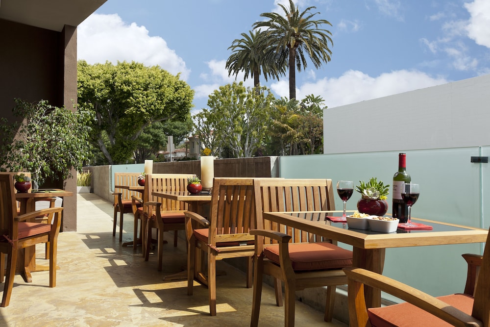 Elan Hotel Los Angeles 55/65