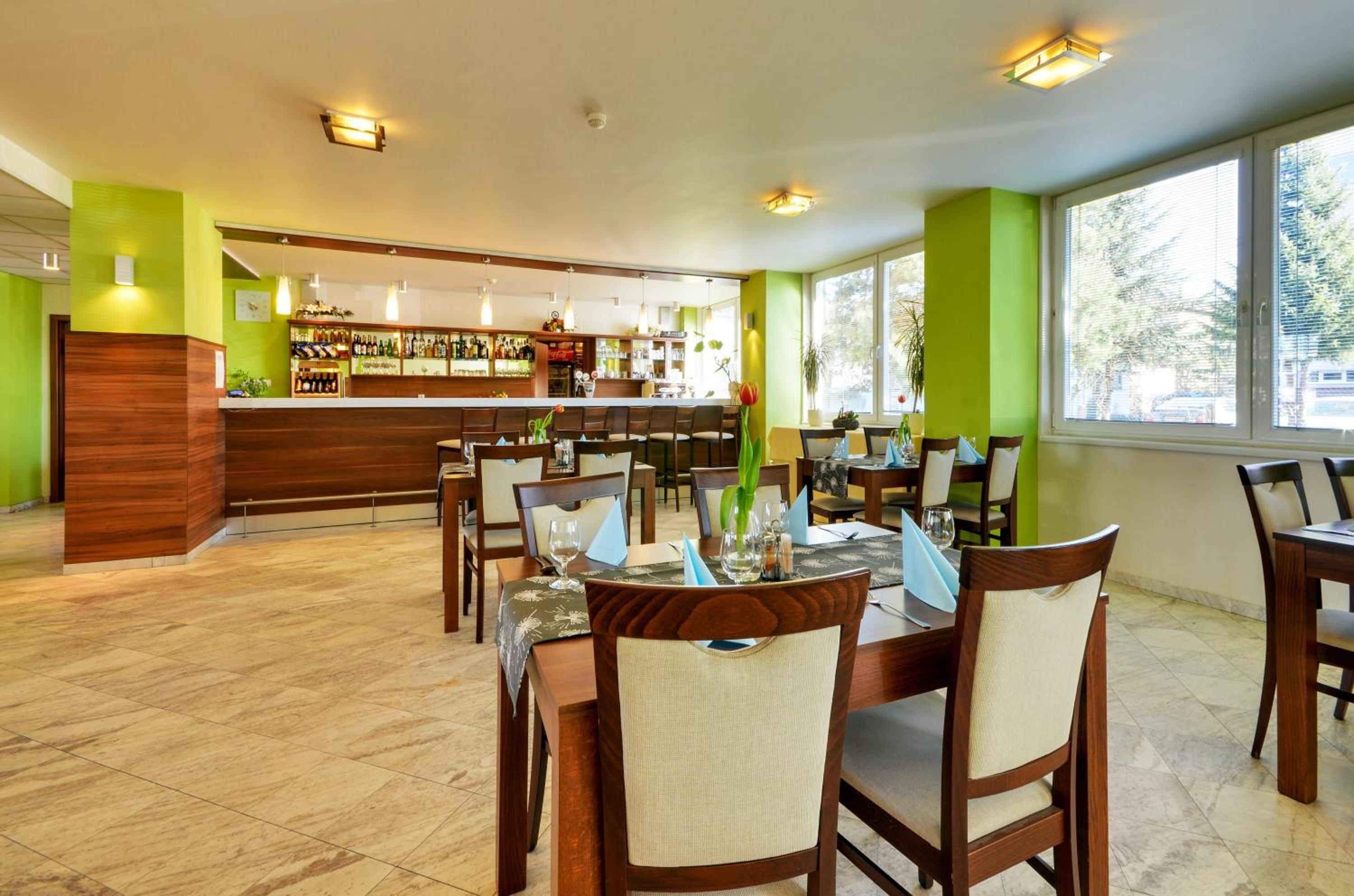 Klar Hotel 34/50