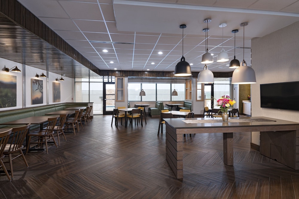Fairfield Inn & Suites by Marriott Waller 21/28