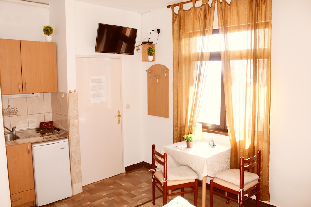 Guest House Tomanovic 11/43