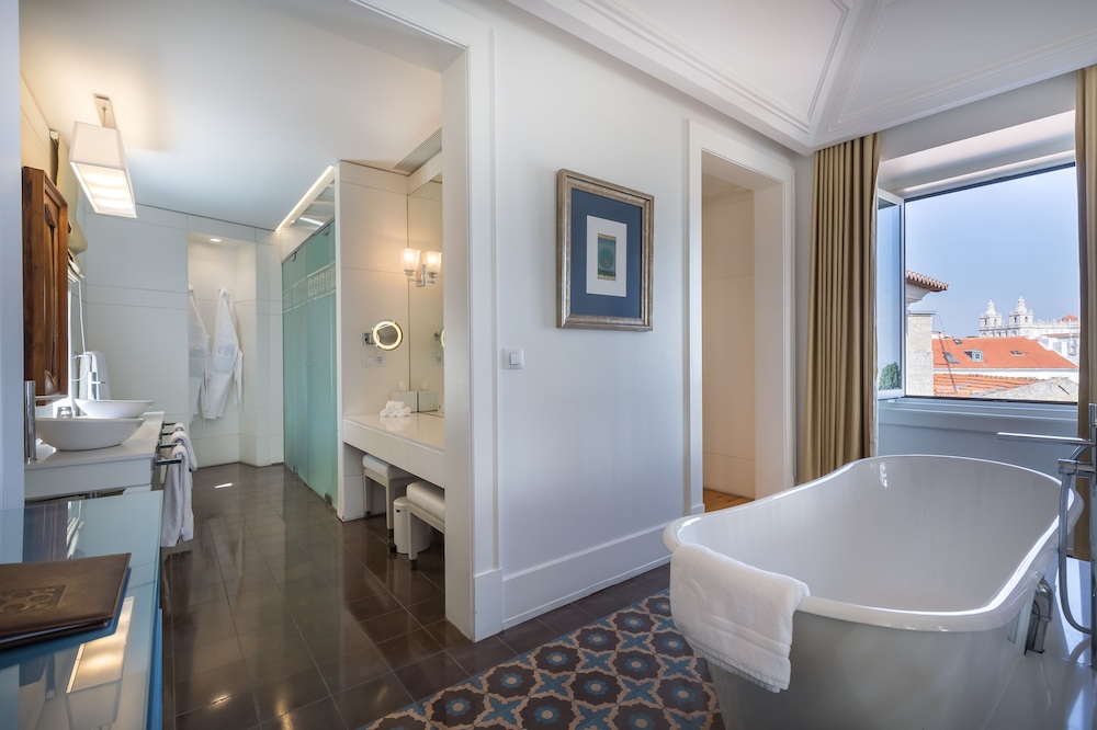 SANTIAGO DE ALFAMA - BOUTIQUE HOTEL 64/67