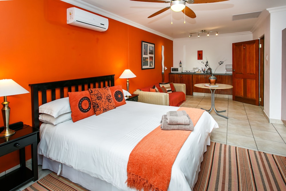 Gumtree Guest House 24/64