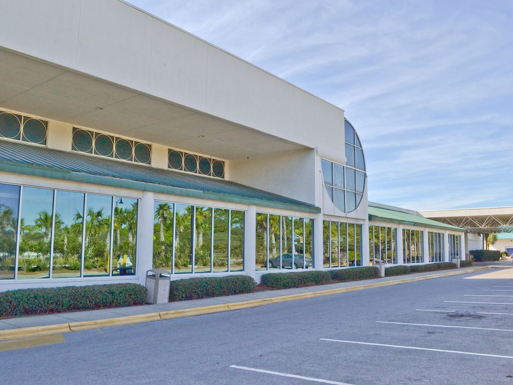 Boardwalk Beach Resort Hotel 12/65
