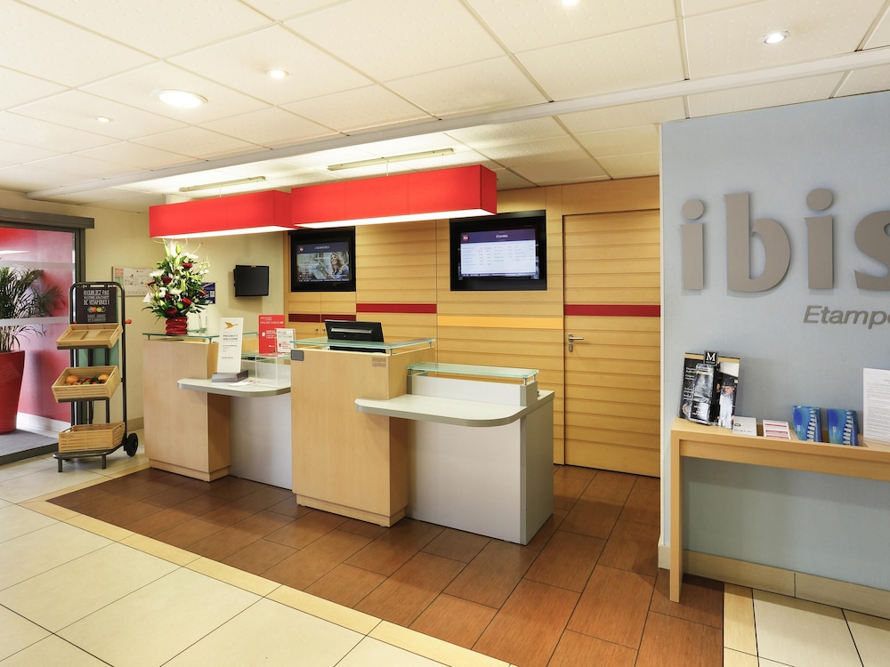 Ibis Etampes 8/69