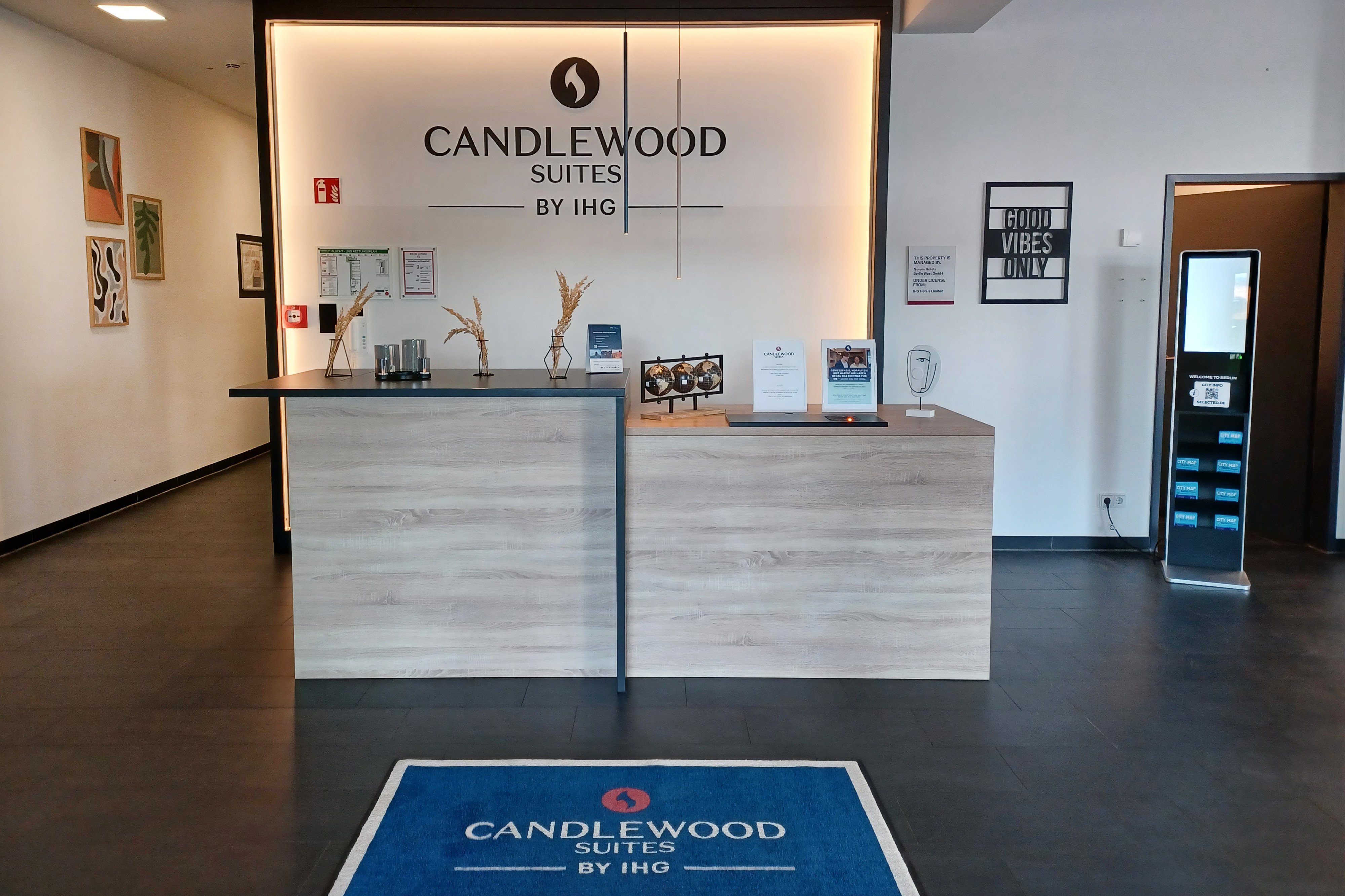 Lobby at Candlewood Suites Berlin Charlottenburg by IHG, BERLIN