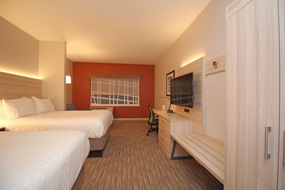 Holiday Inn Express & Suites Ocala 14/46