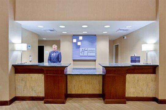 Holiday Inn Express Hotel & Suites North Sequim 8/77