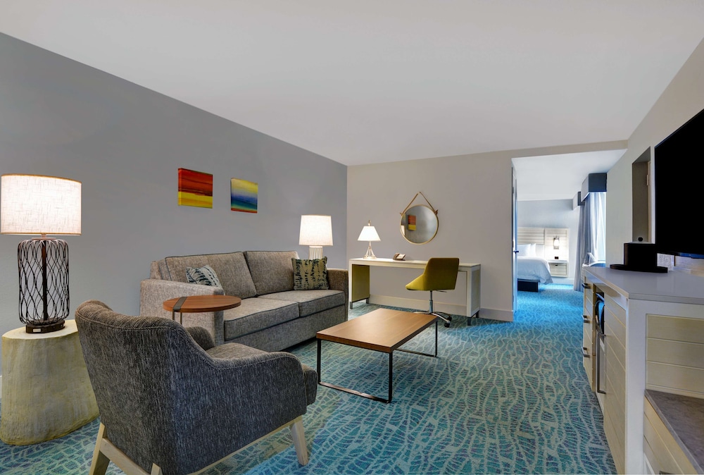 Hampton Inn Jacksonville Beach 38/57