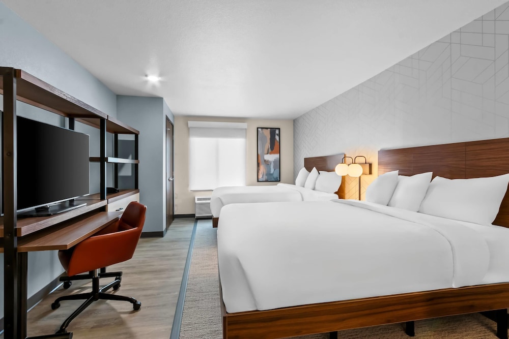 Everhome Suites Chandler Phoenix Fashion Center 12/50