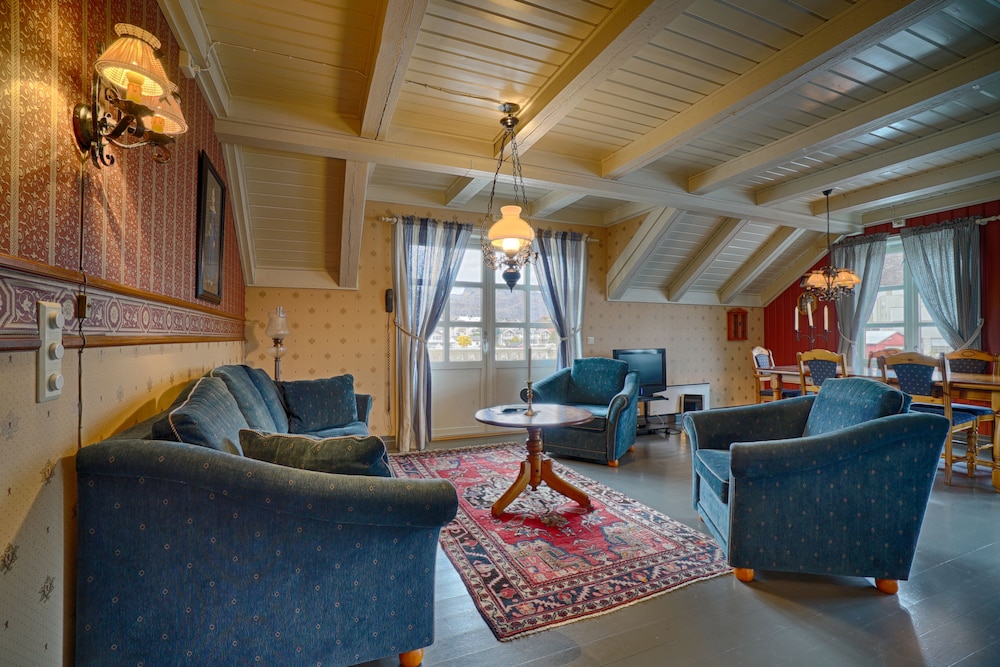 Anker Brygge 30/50