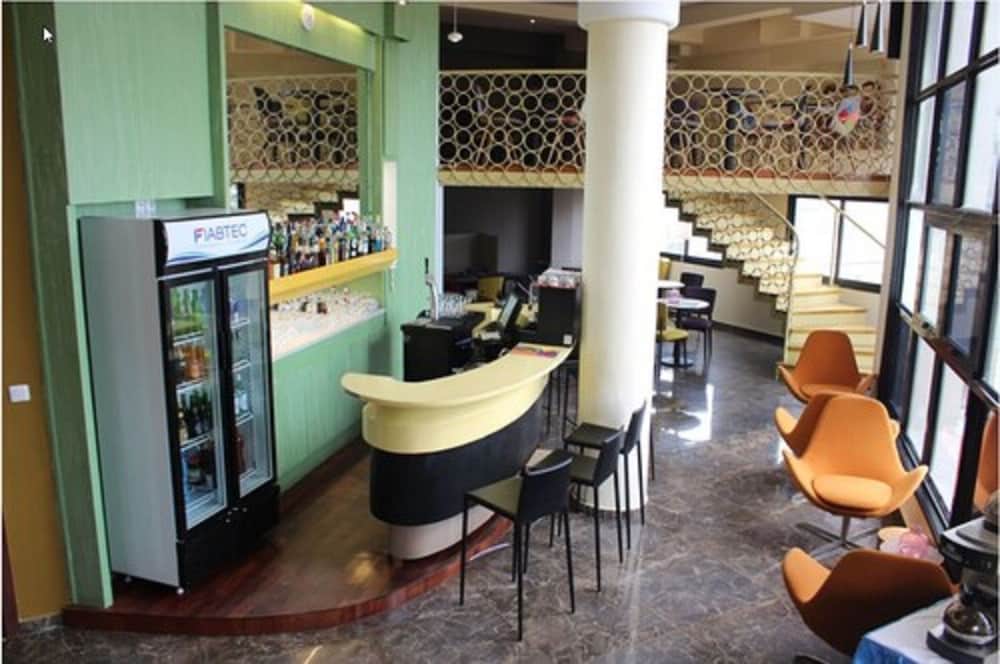 Douala Design Hotel 24/36