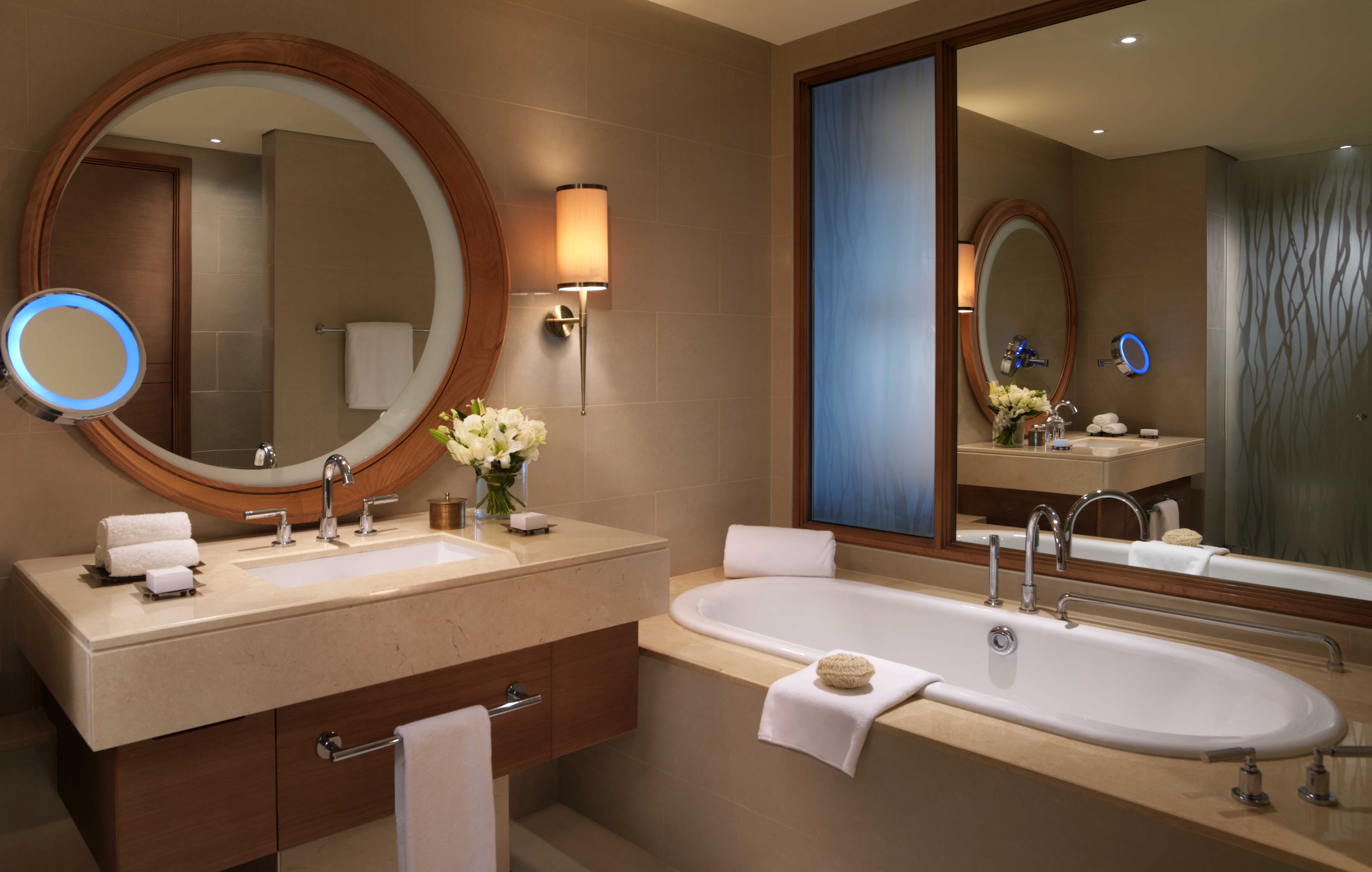 The Mangroves Abu Dhabi, LXR Hotels & Resorts 81/82