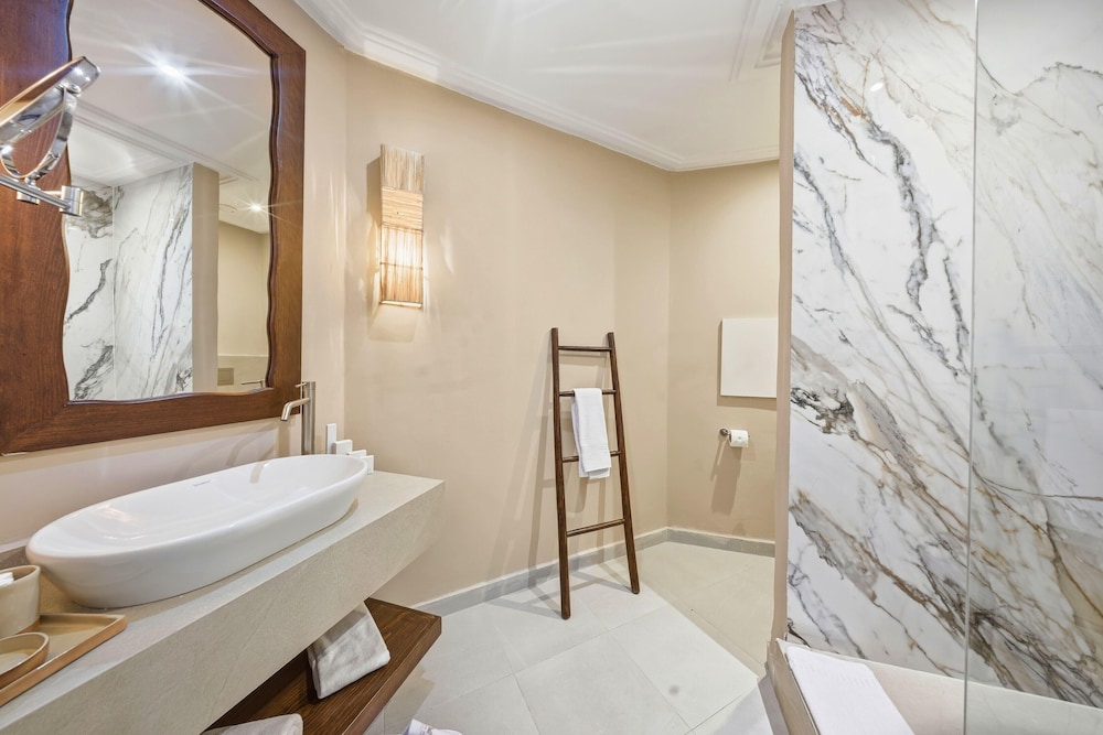 جناح بريستيج بسريرين مزدوجين، Paradis Plage Surf Yoga Spa Resort 9/10