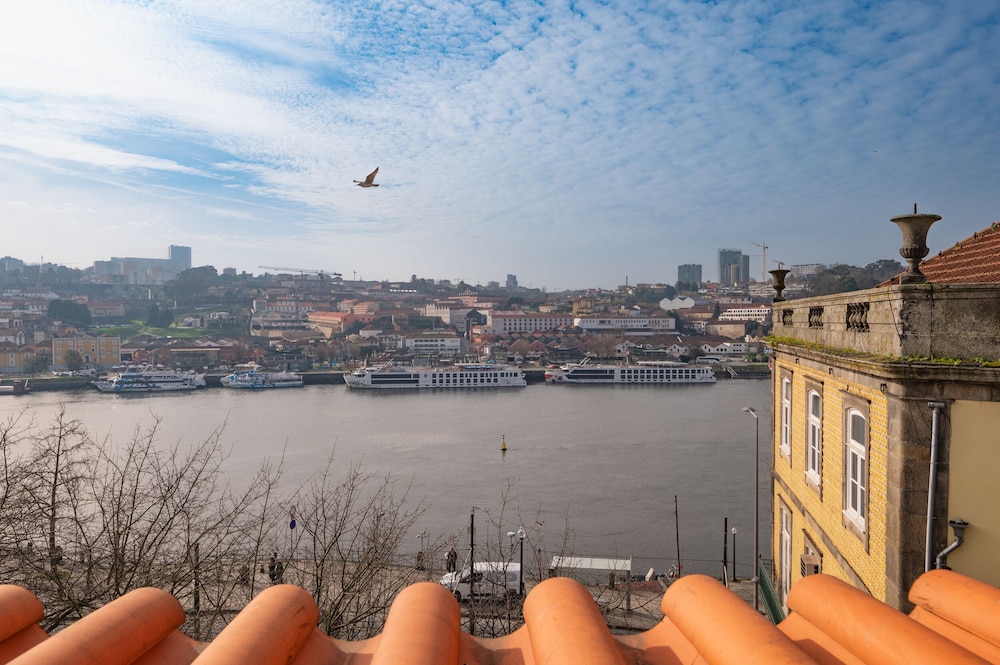 Memoria Porto FLH Hotels 40/50