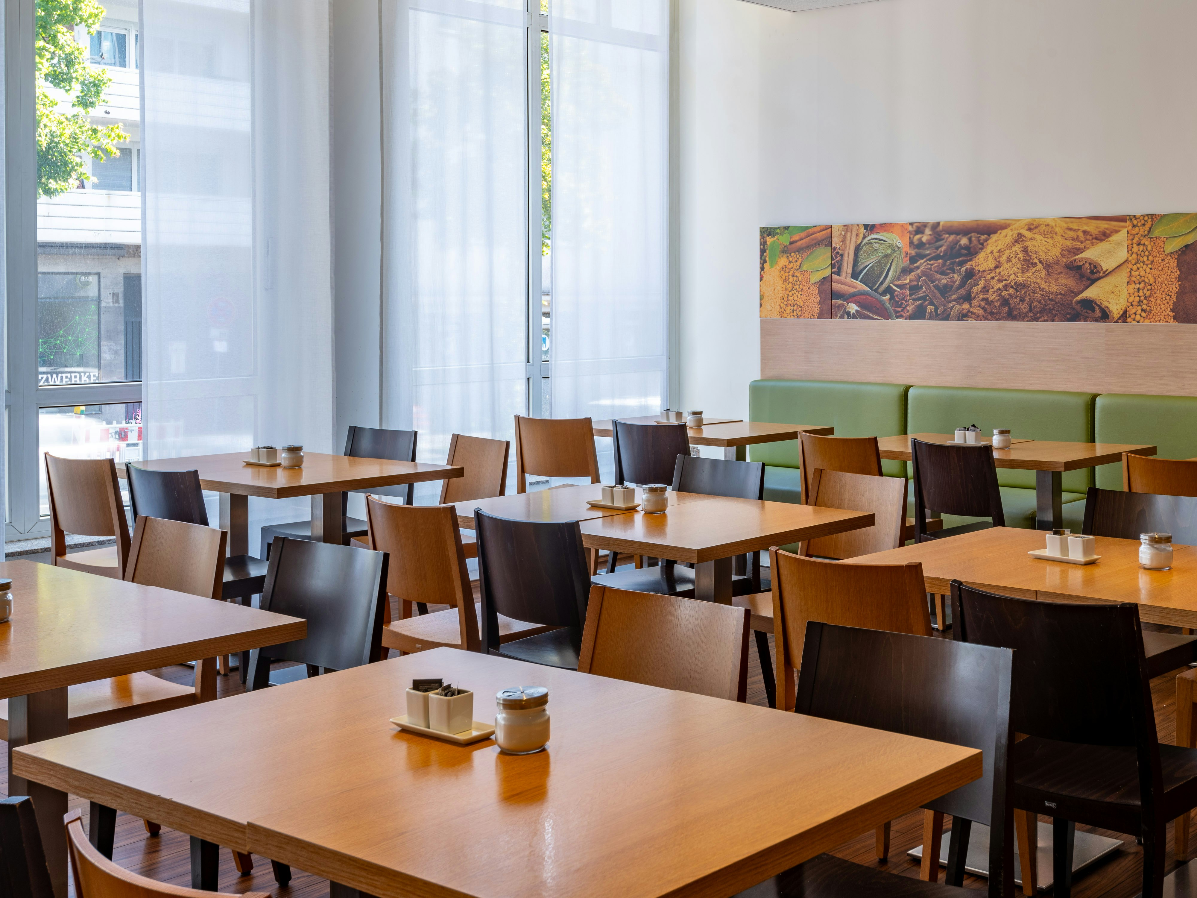 B&B Hotel Aachen-Hbf 30/50