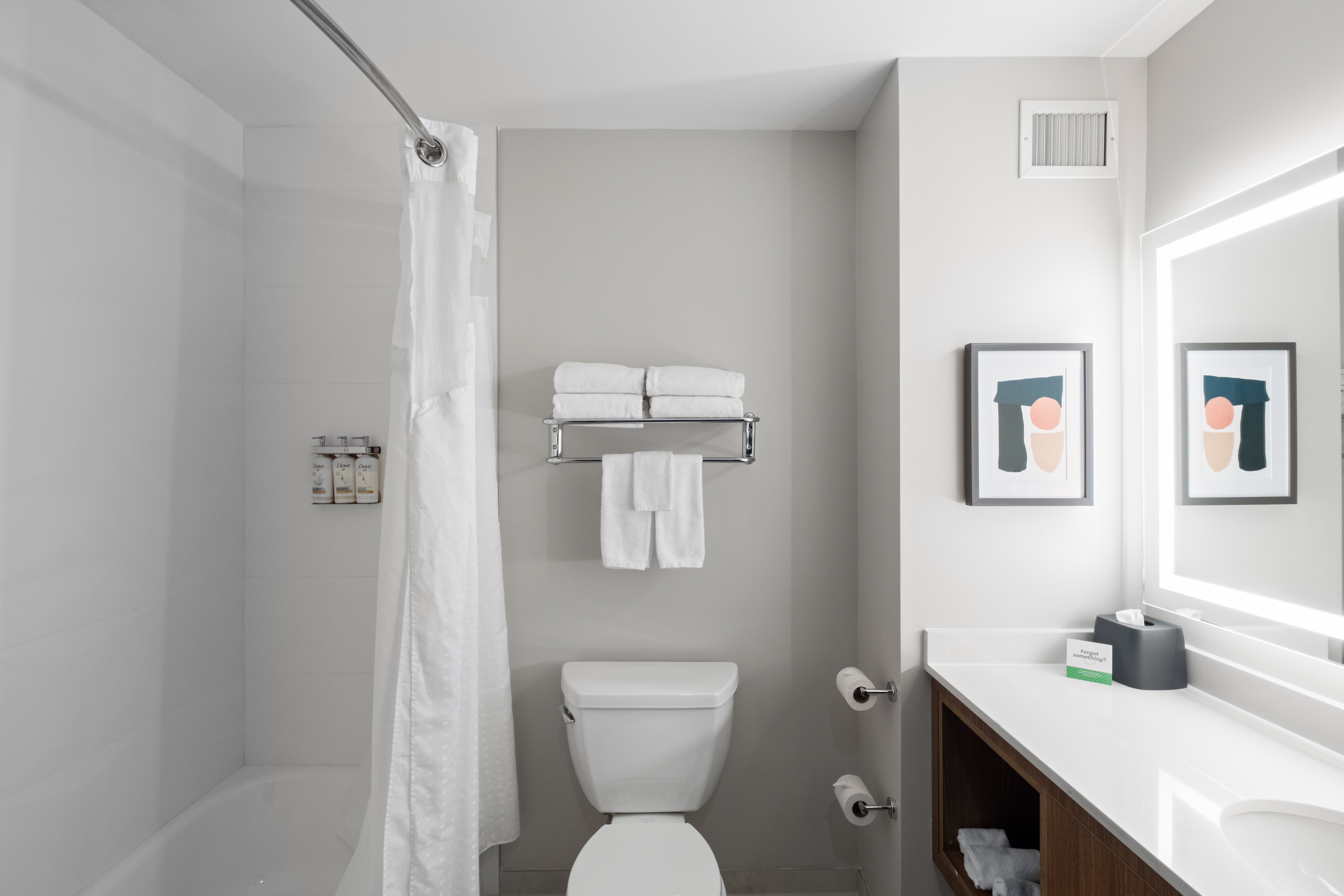 Holiday Inn Hotel Suites Surrey East Cloverdale 72/75
