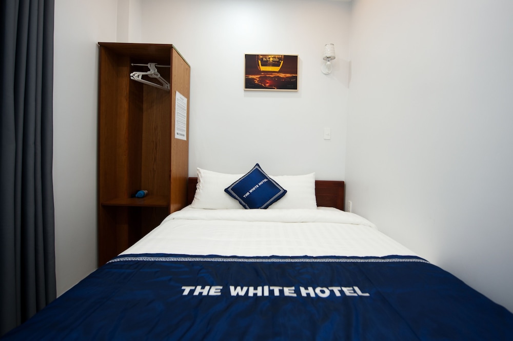 The White Guest House 12/35