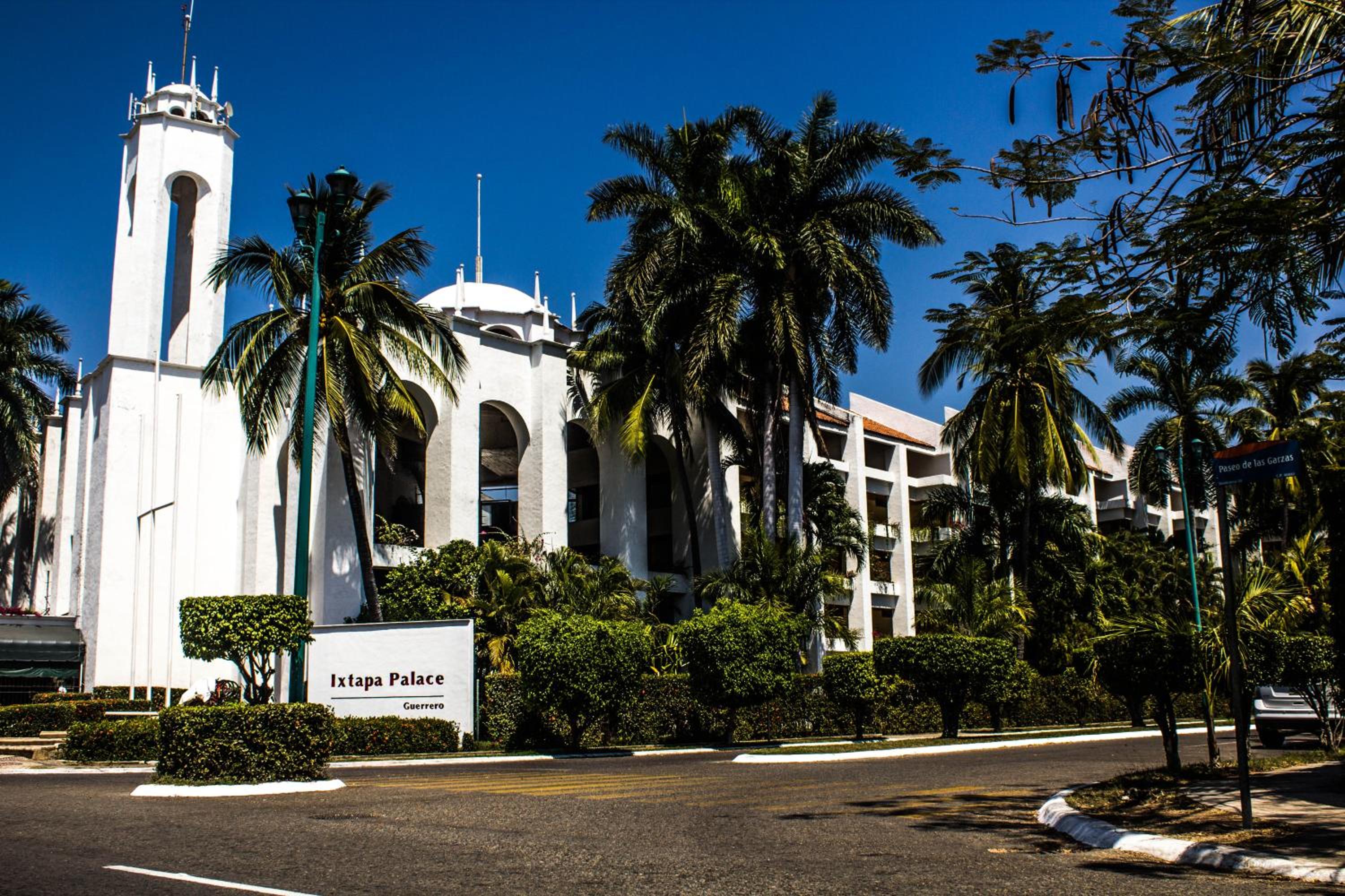 Ixtapa Palace Resort 38/47