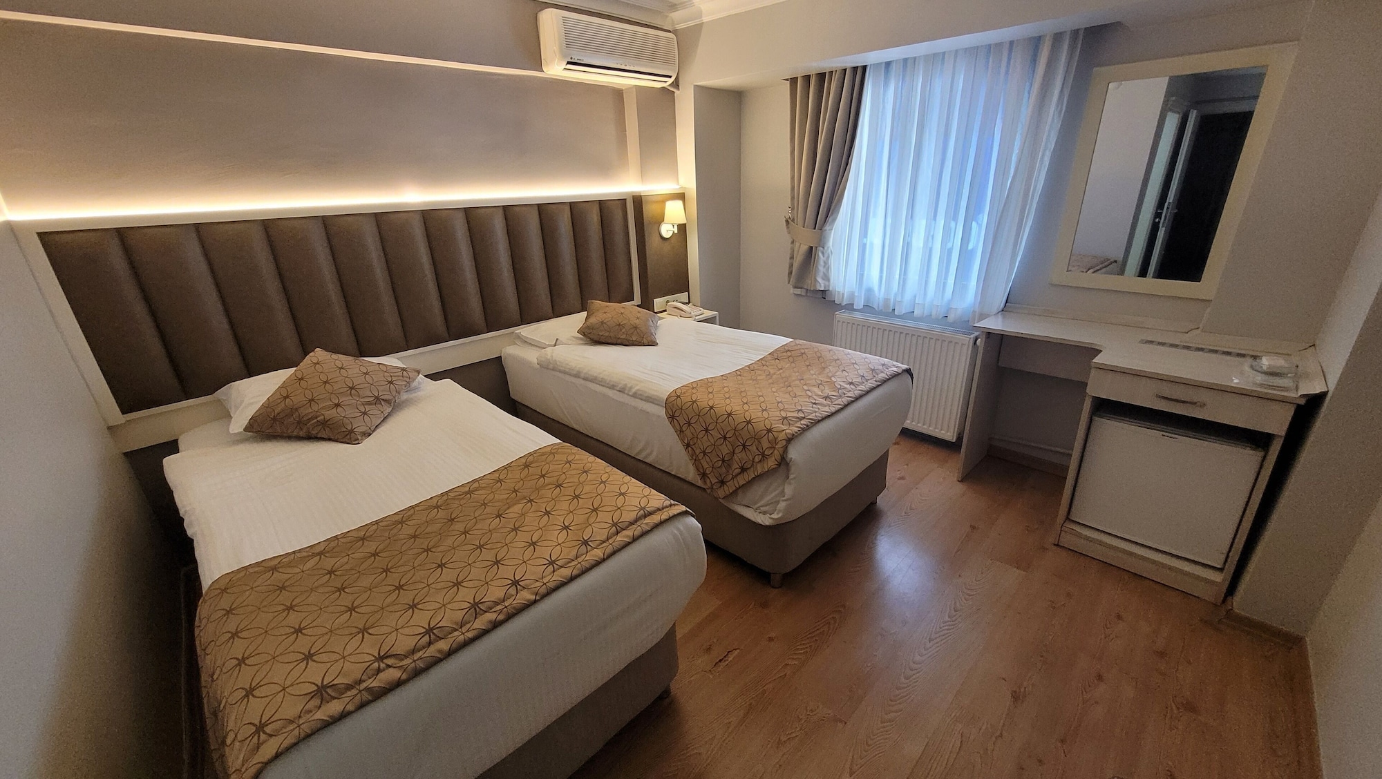 STANDARD, DOUBLE OR TWIN BED