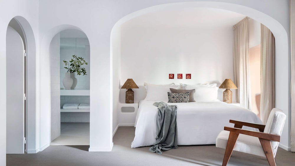 1 Bedroom, Superior, Suite, Double Bed, Sofa