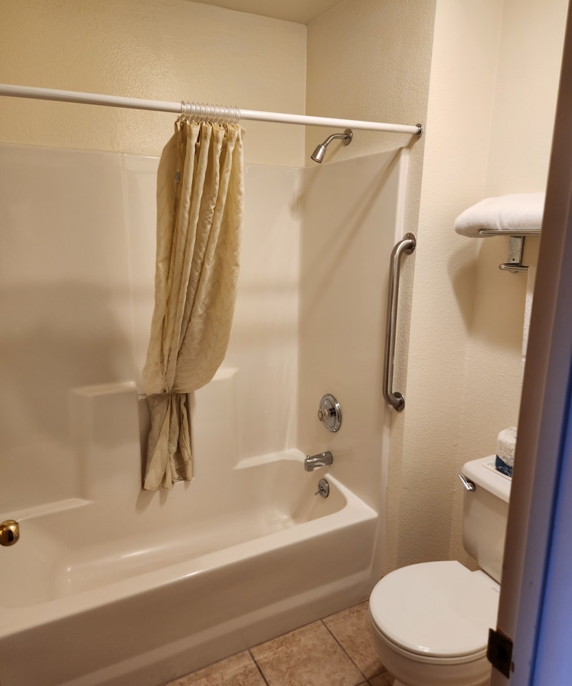 Bayview Inn 38/45