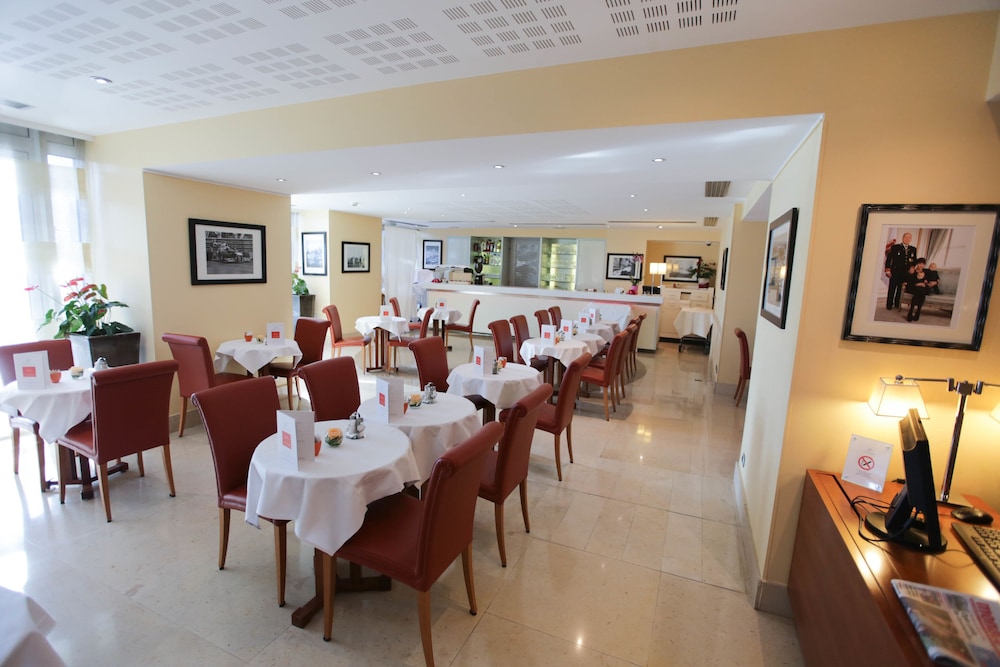 Port Palace Hotel 48/61