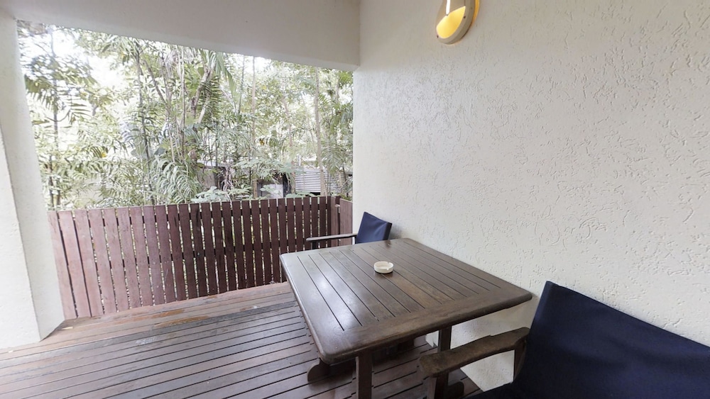 Silkari The Pavilions Port Douglas 35/65