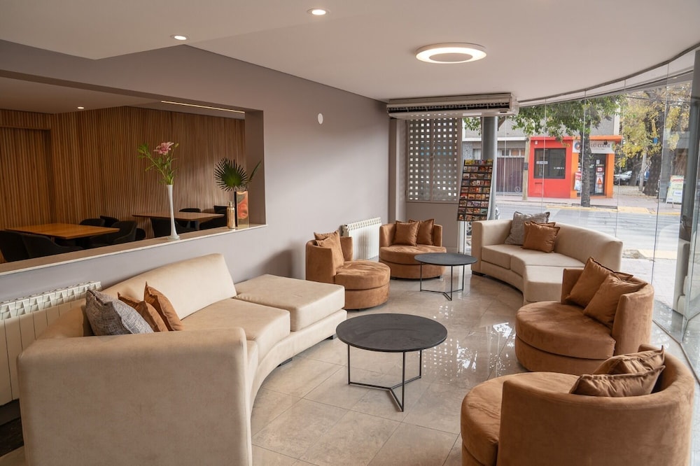 Urbanas Suites 23/36