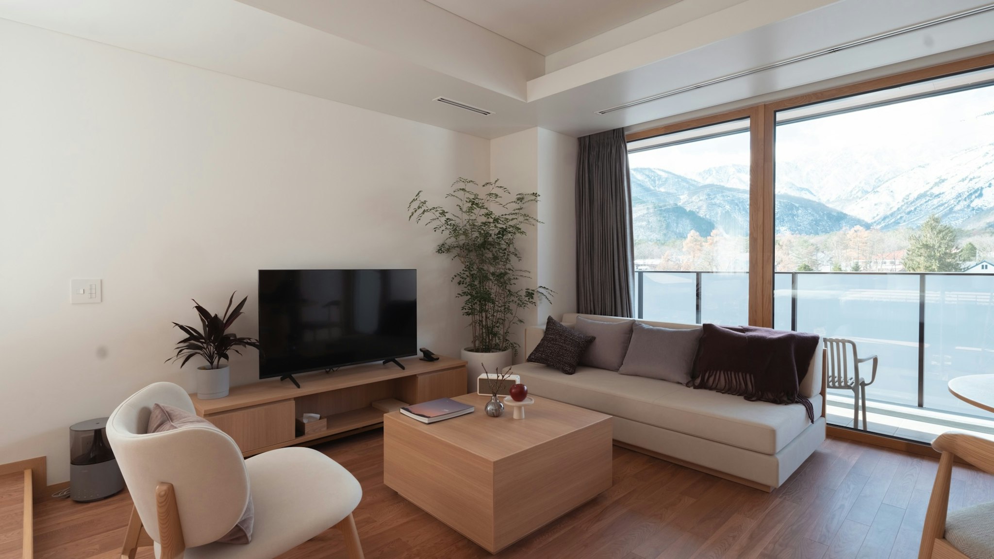 HOTEL LA VIGNE HAKUBA by Onko Chishin 48/68