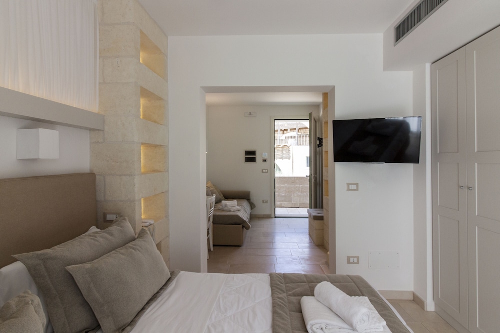 Montiro Hotel 23/48