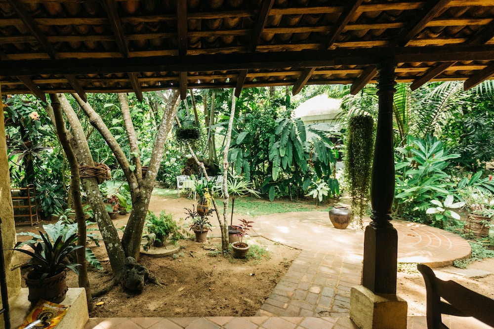Secret Garden Villa 35/37