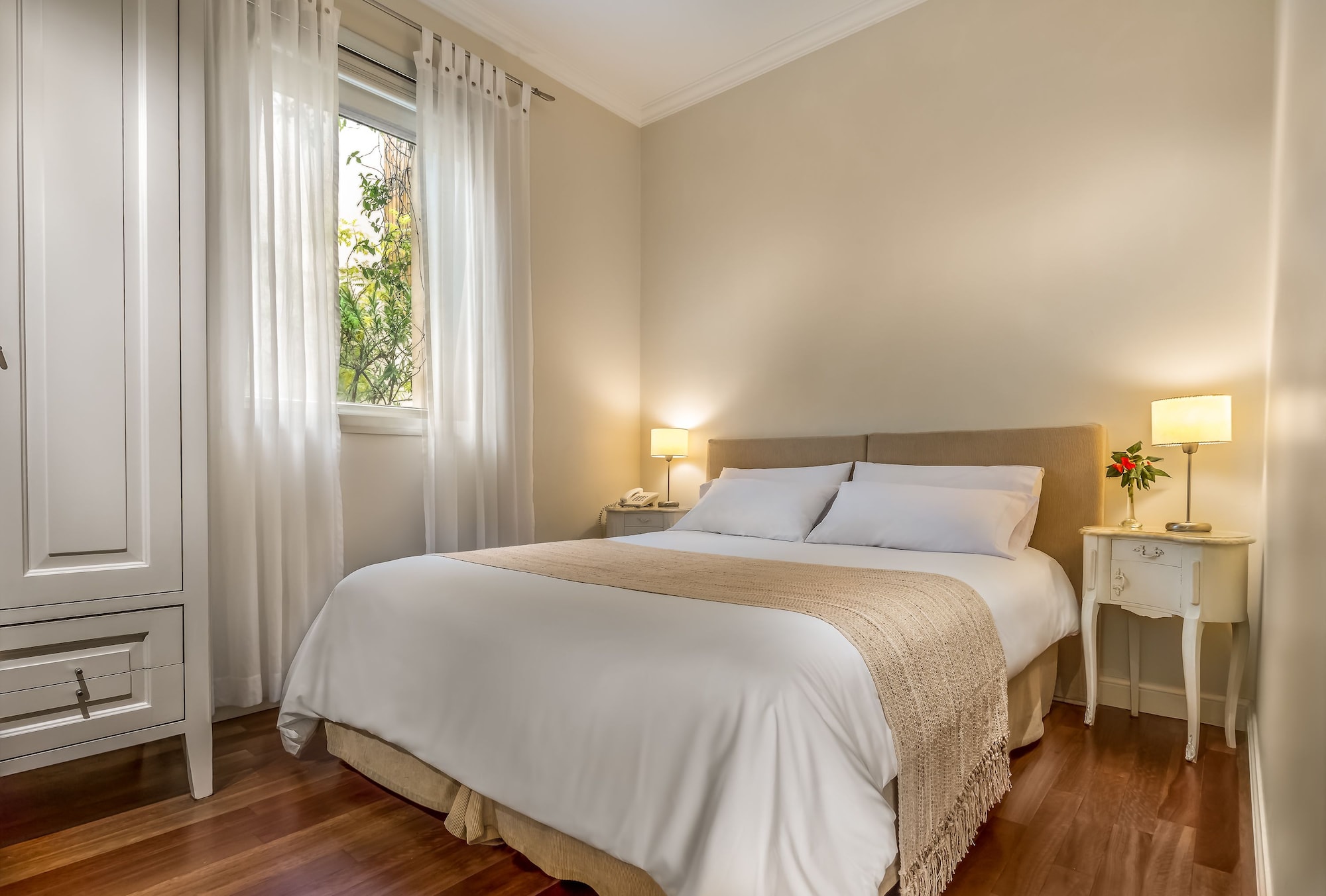 STANDARD, DOUBLE OR TWIN BED