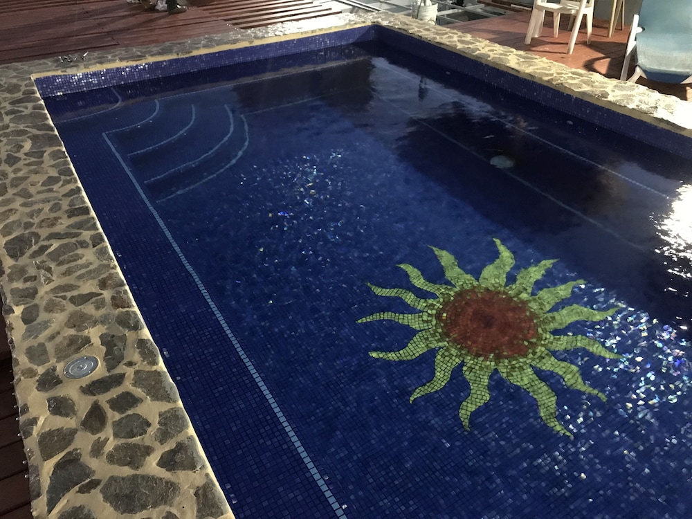 swimming pool spa