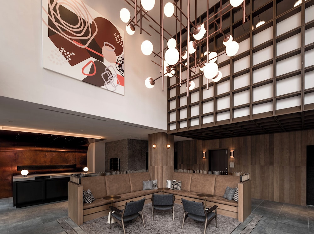 CINQS Hotel 7/50