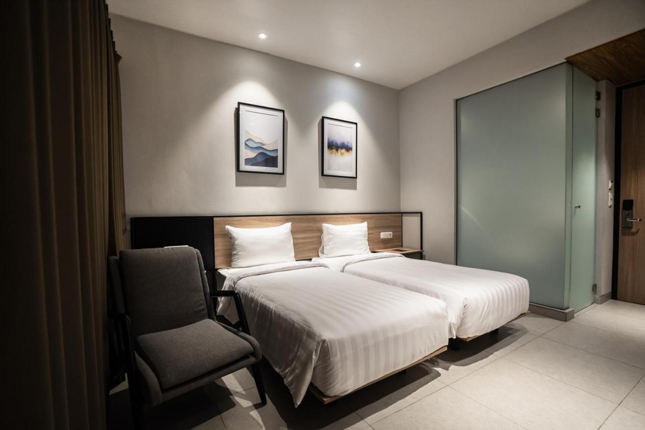 Conjioo Hotel Jakarta Managed by MHM 8/17