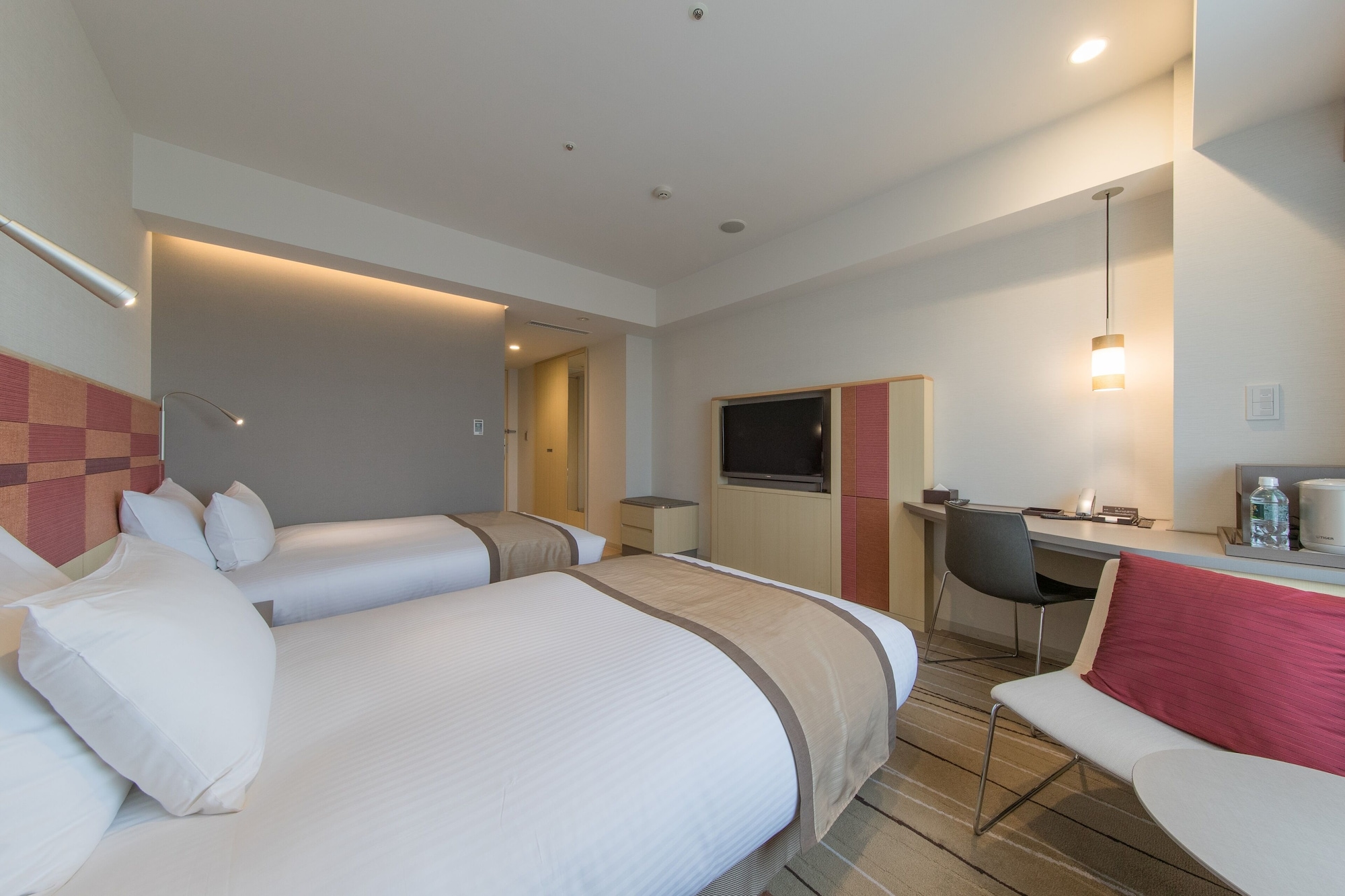 SUPERIOR, TWIN BEDS
