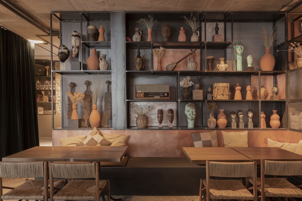 Nomad Lodge and Spa by CERVO 38/50