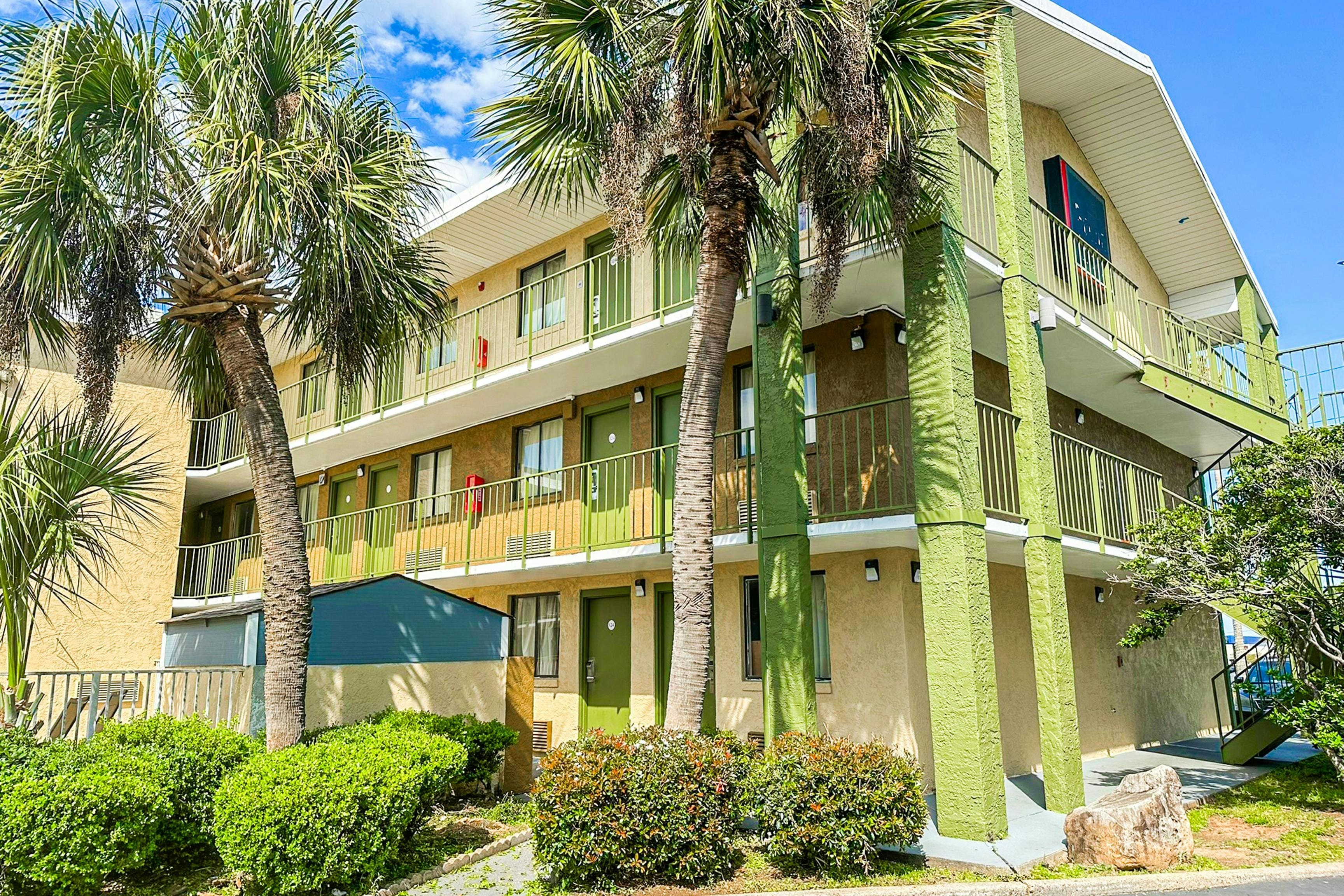 OYO Hotel Mobile AL I-65 at Airport Blvd in MOBILE - AL