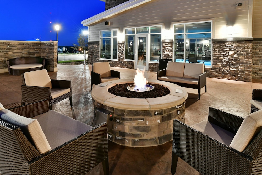Residence Inn by Marriott Eau Claire 37/54
