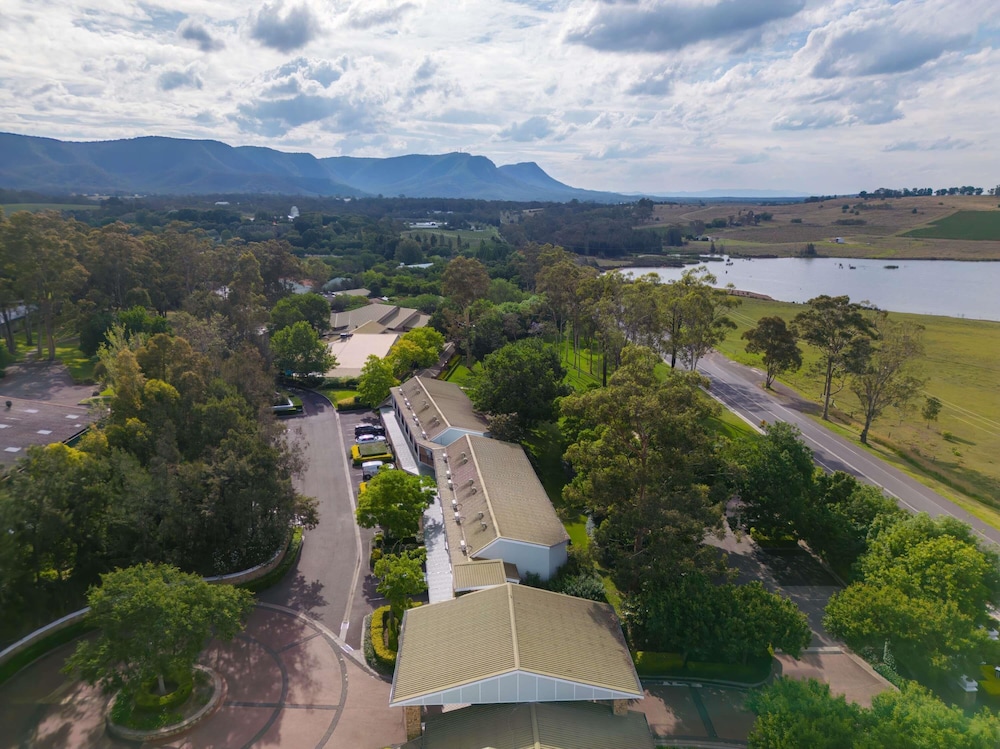 Mercure Hunter Valley Gardens 69/72