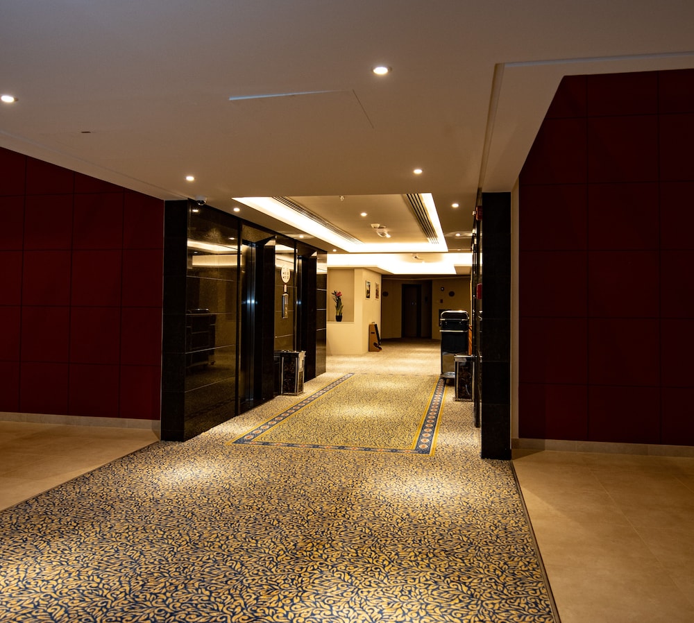 Rozana Hotel 47/50