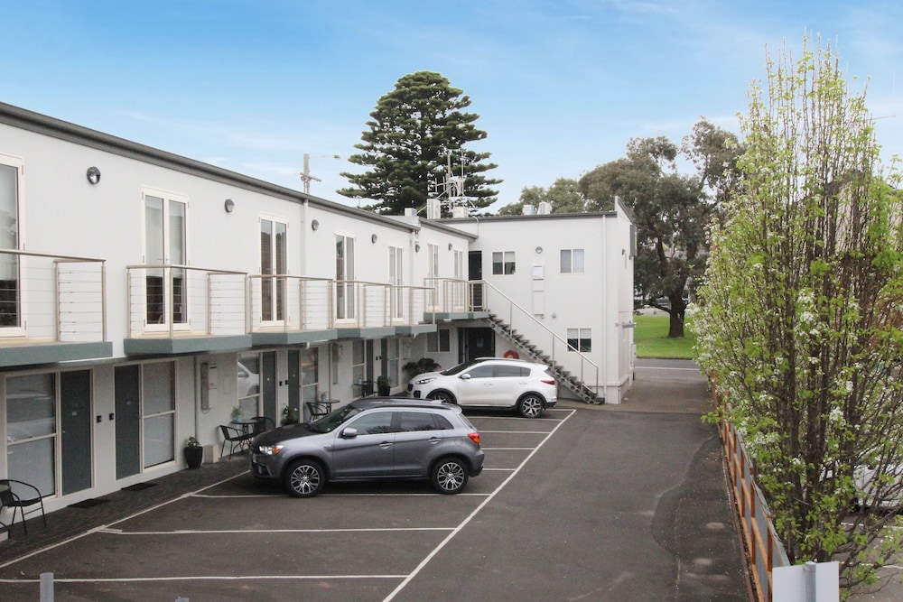 Apartments 521 30/46