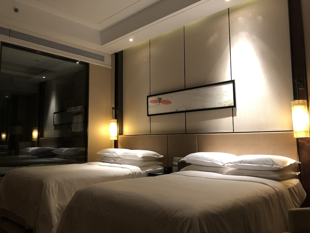 Sheraton Langfang Chaobai River Hotel 9/42