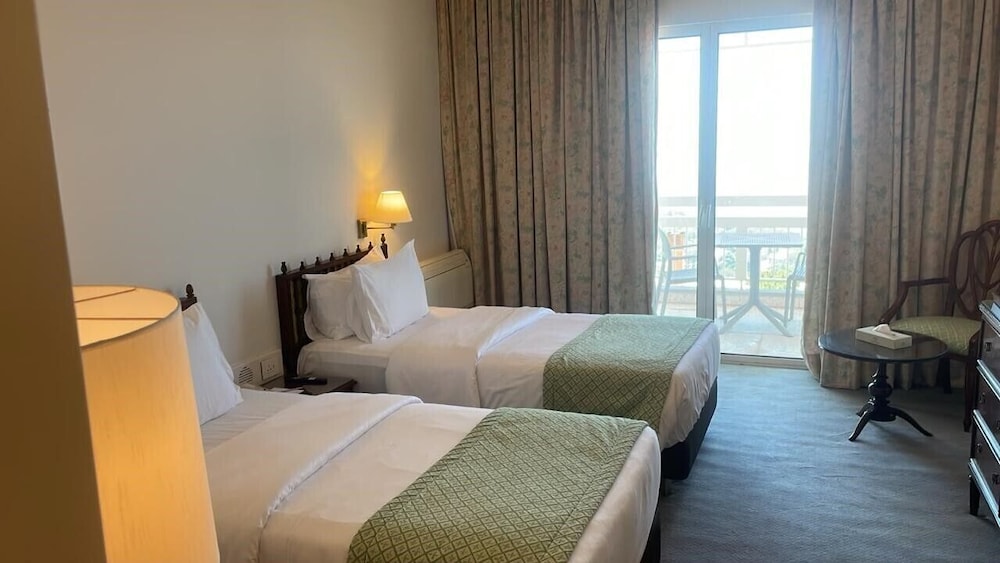 Al Bustan Hotel & Spa 16/50