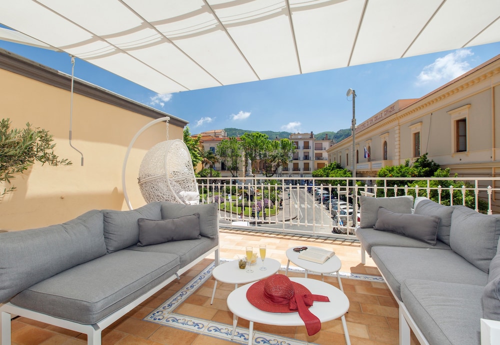 La Piazzetta Guest House 23/41