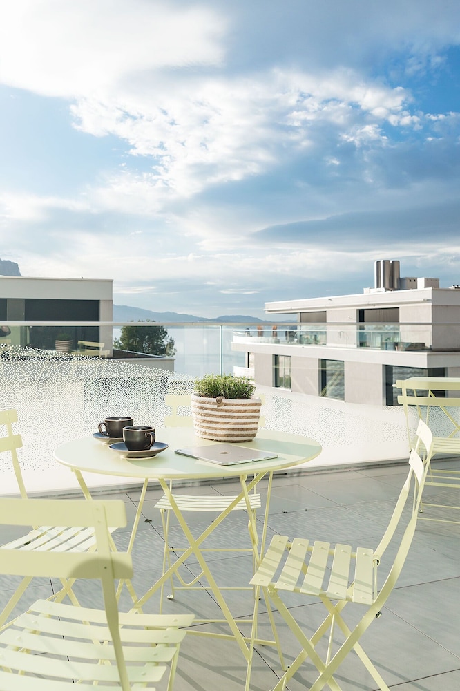 Neuro Campus Hotel im Das Morgen 42/46