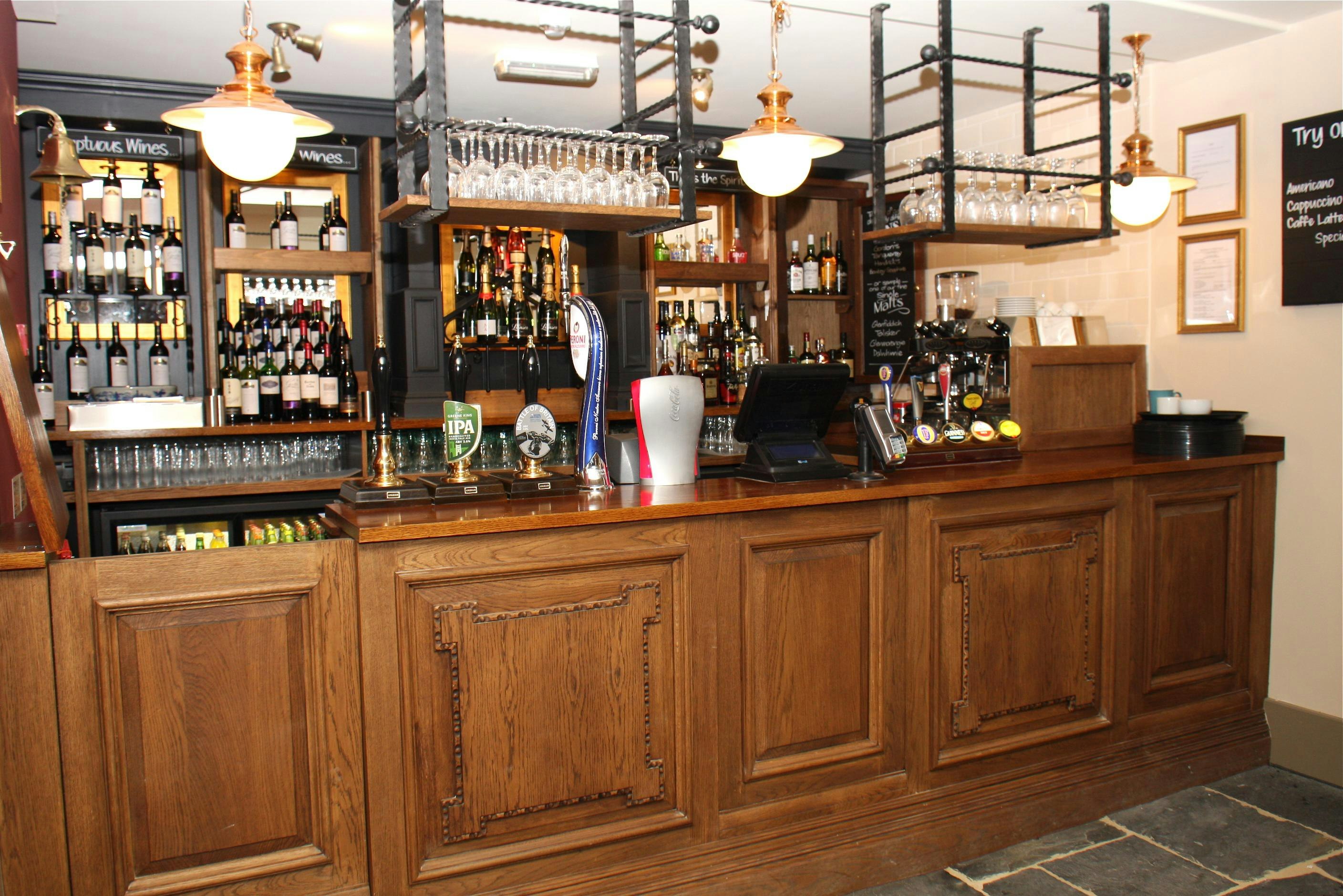 Bear Hotel Hungerford 16/17